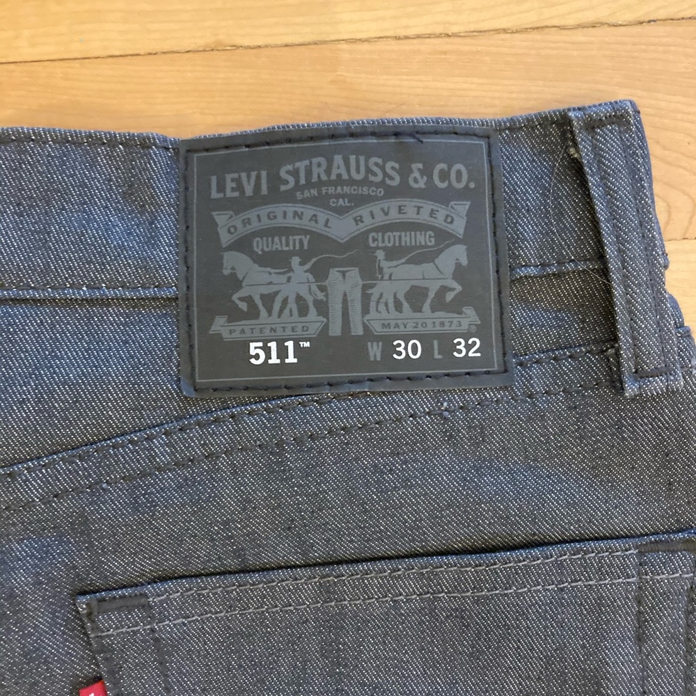 Levi’s 511 - 30x32 - Dark Gray Denim Jeans